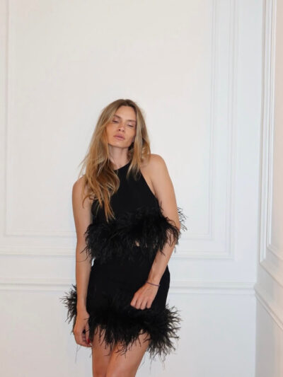Top “Feathered Slit Noir”